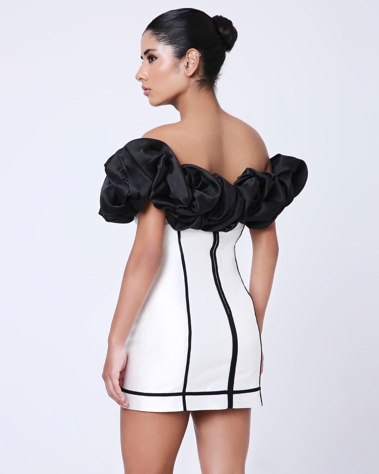 Liscia Dress