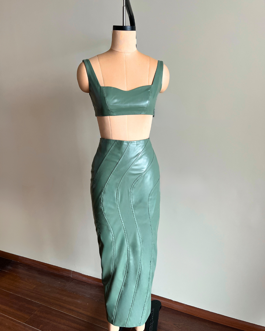 Wave Leather Skirt (Seafoam)